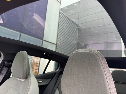 New 2026 Volvo EX30 Cross Country Ultra image 7