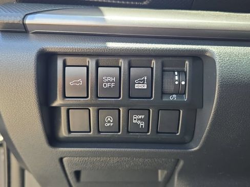 Used 2022 Subaru Forester Premium AWD/4WD image 22