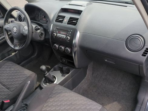 Used 2009 Suzuki SX4 AWD Hatchback w/ Touring Pkg image 18