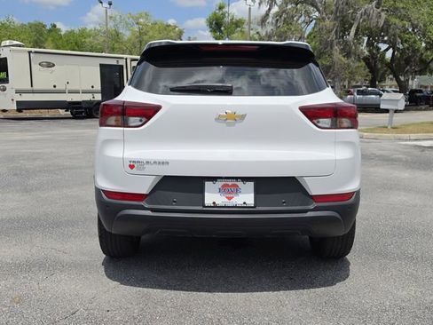 Used 2022 Chevrolet TrailBlazer LS FWD image 4