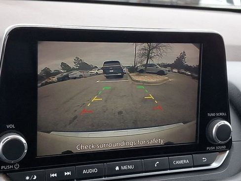 Certified 2023 Nissan Rogue SV image 18