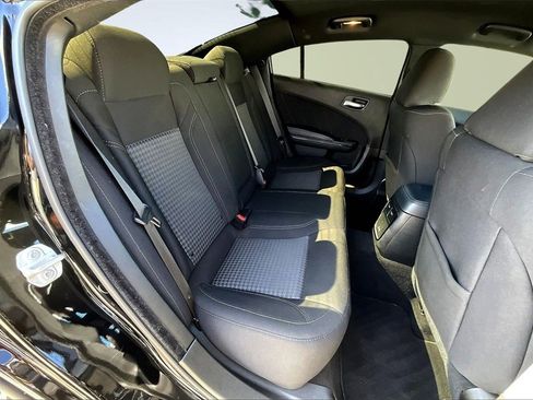 Used 2023 Dodge Charger SXT w/ Blacktop Package image 27