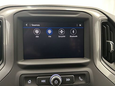 Used 2022 Chevrolet Silverado 1500 Custom image 16