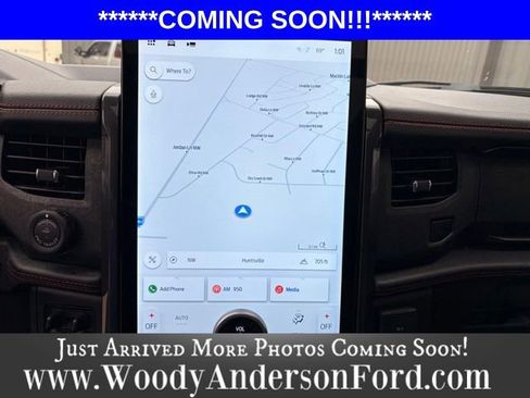 Used 2023 Ford Expedition Limited image 10