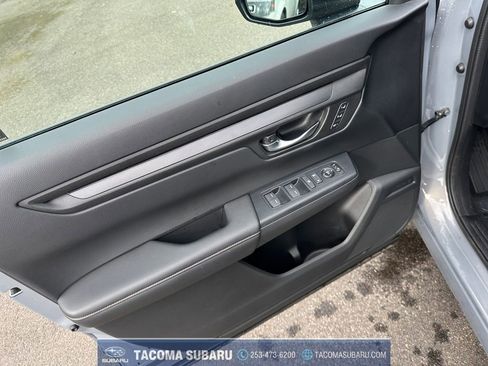 Used 2025 Honda CR-V Sport-L image 11