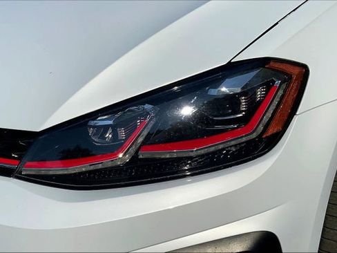 Used 2020 Volkswagen GTI SE image 5