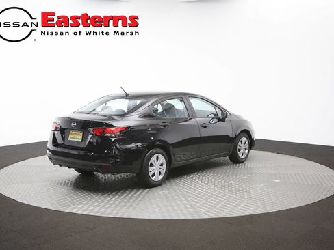 Used 2025 Nissan Versa S FWD image 39