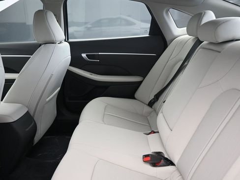 New 2026 Hyundai Sonata SEL FWD image 17