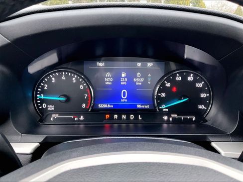 Used 2022 Ford Explorer XLT w/ Equipment Group 202A image 26