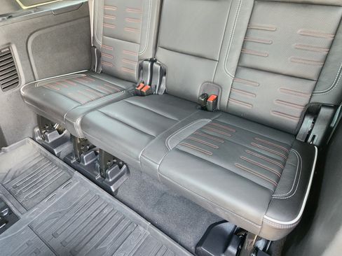 Used 2025 GMC Yukon XL AT4 Ultimate w/ LPO, Floor Liner Package AWD/4WD image 32
