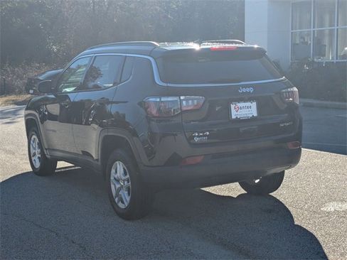 Used 2021 Jeep Compass Sport w/ Cold Weather Group image 5