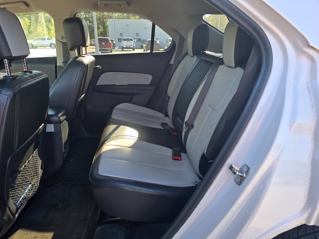 Certified 2017 Chevrolet Equinox Premier w/ Enhanced Convenience Package FWD image 26