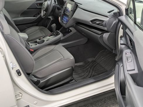 Used 2024 Subaru Crosstrek 2.0i image 17