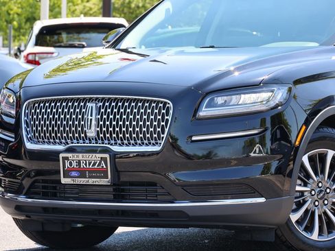 Certified 2023 Lincoln Nautilus AWD w/ Premium Package image 11