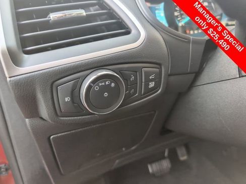 Used 2022 Ford Edge SEL w/ Convenience Package image 17