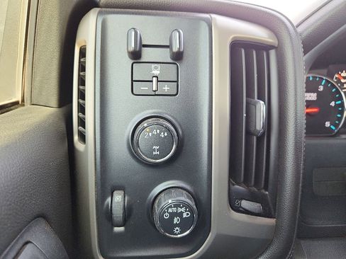 Used 2019 GMC Sierra 3500 Denali w/ Duramax Plus Package image 15