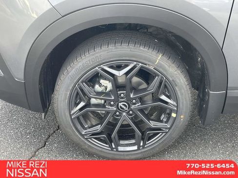 New 2026 Nissan Kicks SR image 7