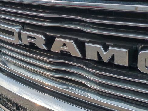 Certified 2019 RAM 1500 Laramie image 12