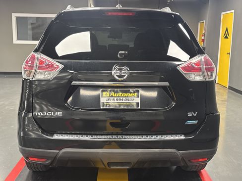 Used 2014 Nissan Rogue SV image 5
