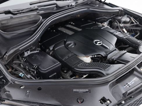 Used 2019 Mercedes-Benz GLE 400 4MATIC image 42