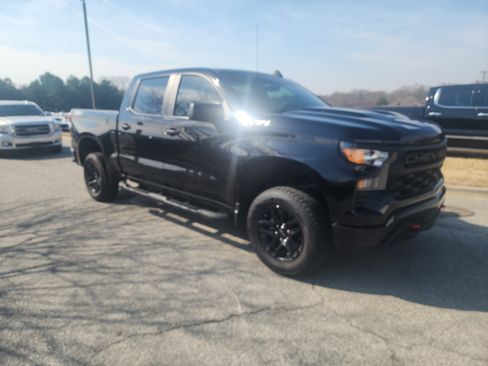 Certified 2022 Chevrolet Silverado 1500 Custom Trail Boss image 2