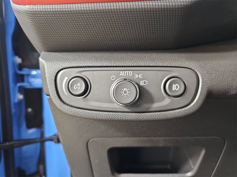 Certified 2023 Chevrolet TrailBlazer RS w/ Sun and Liftgate Package image 33