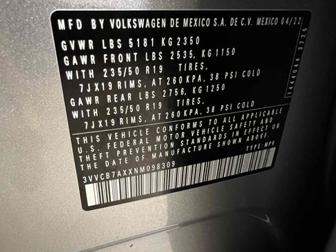 Used 2022 Volkswagen Tiguan SE R-Line FWD image 12
