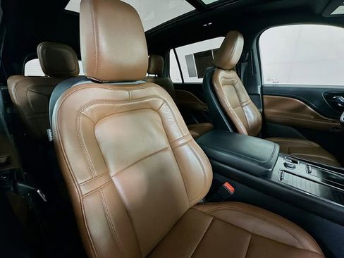 Used 2022 Lincoln Aviator Reserve w/ Elements Package Plus image 30