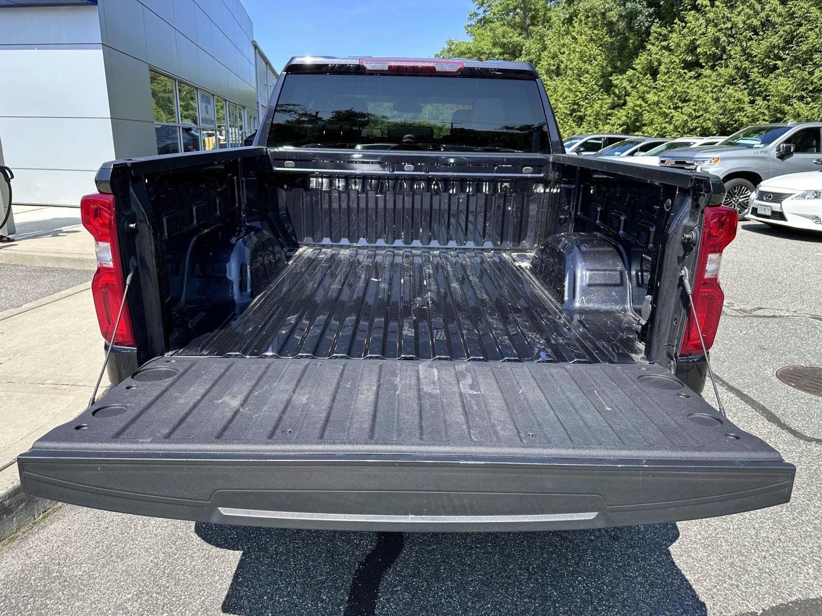 Used 2023 Chevrolet Silverado 1500 LTZ w/ LPO, Dark Essentials Package AWD/4WD image 7
