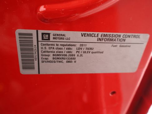 Used 2011 Chevrolet Camaro SS RWD image 17