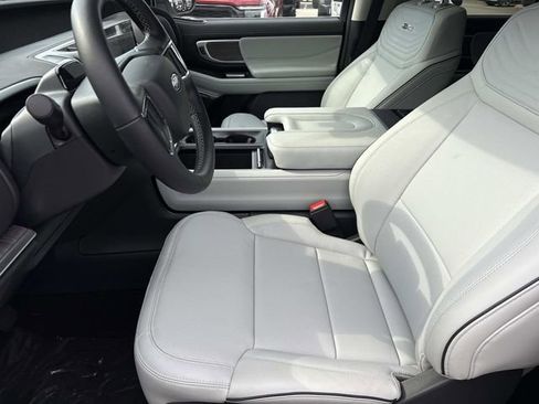 New 2026 Ford Expedition Max Platinum AWD/4WD image 24