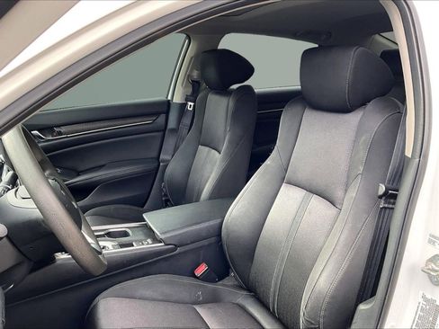 Used 2019 Honda Accord EX image 25
