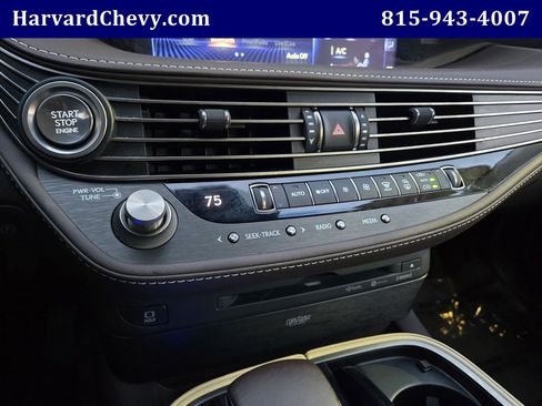 Used 2018 Lexus LS 500 F Sport image 9