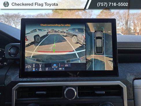 Used 2024 Toyota Tacoma Limited w/ Limited Package (LT) image 18