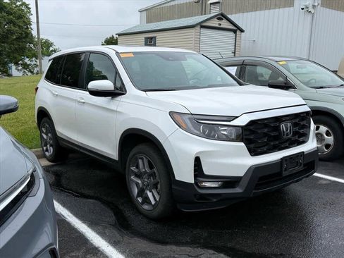 Used 2023 Honda Passport EX-L image 9