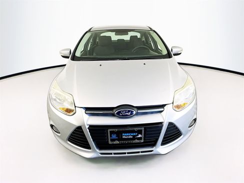 Used 2013 Ford Focus SE image 2