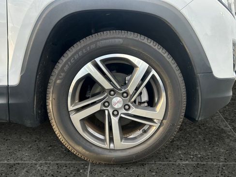 Used 2021 GMC Terrain SLT image 9