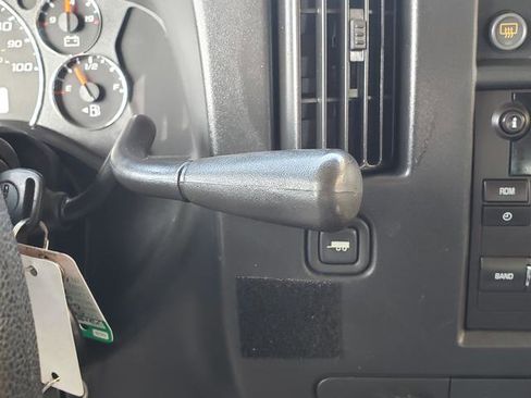 Used 2009 GMC Savana 3500 Extended Passenger w/ LT Preferred Equipment Group image 21