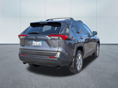 Used 2023 Toyota RAV4 XLE Premium FWD image 6