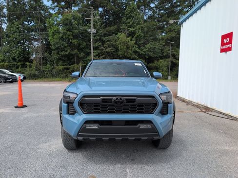 Used 2026 Toyota Tacoma TRD Sport AWD/4WD image 3