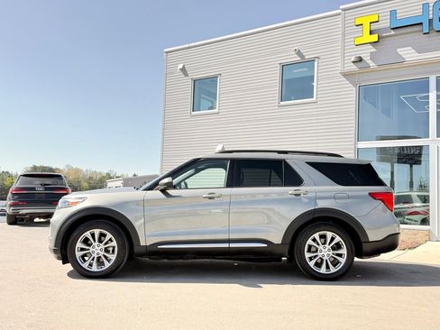 Used 2020 Ford Explorer XLT w/ Equipment Group 202A RWD image 17