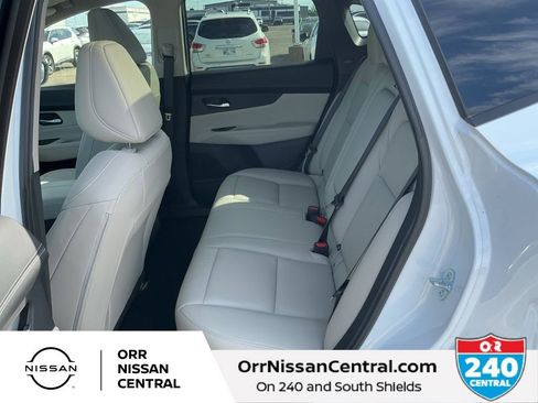 New 2025 Nissan Murano SL AWD/4WD image 13