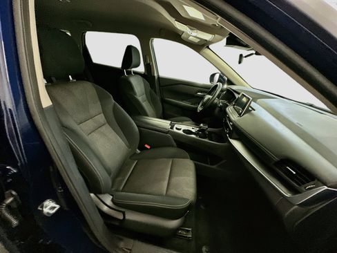 Used 2025 Nissan Rogue SV AWD/4WD image 32