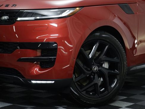 Certified 2025 Land Rover Range Rover Sport SE AWD/4WD image 3