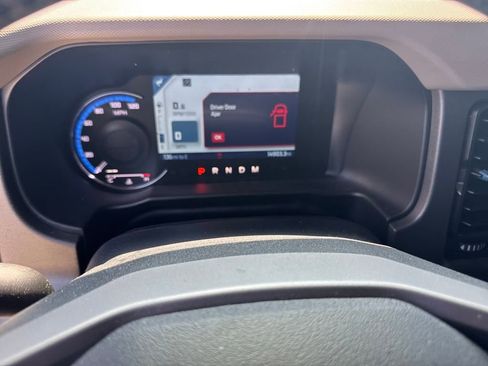 Used 2024 Ford Bronco Wildtrak image 16