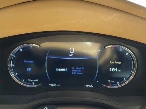 Used 2019 Cadillac Escalade Platinum image 14