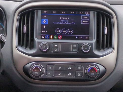 Used 2019 Chevrolet Colorado Z71 w/ Z71 Midnight Edition image 19