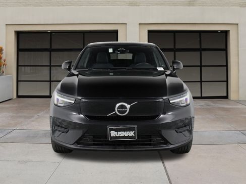 Certified 2023 Volvo C40 Recharge Core image 6