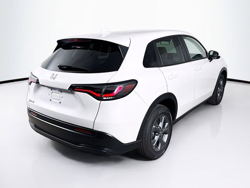 Certified 2026 Honda HR-V LX image 30
