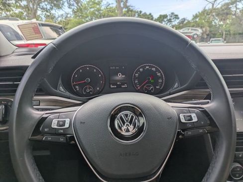 Used 2022 Volkswagen Passat 2.0T FWD image 26